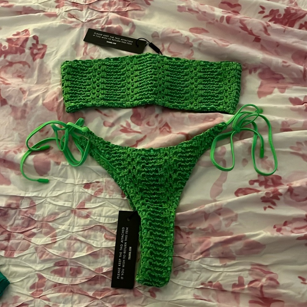 Triangl (xs top small bottom) bikini